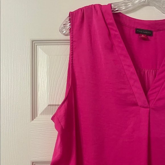 Vince Camuto Fuchsia Sleeveless Blouse HOT color! Size XL. Like new - Picture 4 of 6